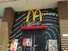 门面-麦当劳(南京路2店)