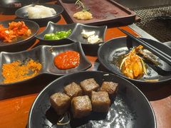 -肉甲韩国木炭烤肉(新壹街1店)