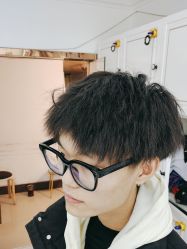 -小齐发型Star·Salon