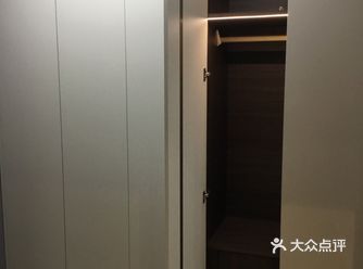 现代极简定制衣柜应该怎么做才有好的效果 许多颜值党的