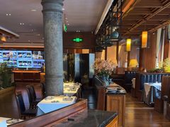 -八府香鸭·啫啫煲(华山路店)