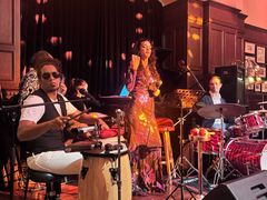 -LONG BAR 廊吧(外滩华尔道夫酒店)