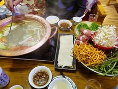 -民食香·腊排骨野生菌美食(木府店)