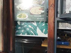 -牛信亭韩国料理·炭火烤肉(紫藤路店)