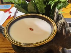 -老牌坊云南鱼豆花火锅(爱建店)