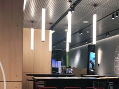 大堂-麦当劳(徐汇漕溪北路百脑汇店)