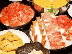 -鲜入唯煮·港式海鲜牛肉火锅(金宝街店)