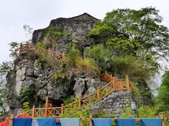 -高荡千年布依古寨旅游景区