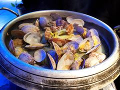 石锅蚬子-鸣记脆皮烤鱼·海鲜烤鱼(三八广场店)