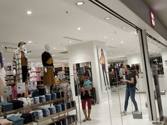 -优衣库(广州天河领展广场店)