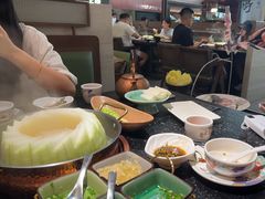 -得意咚瓜·顺德鱼生·冬瓜火锅(深圳首店)