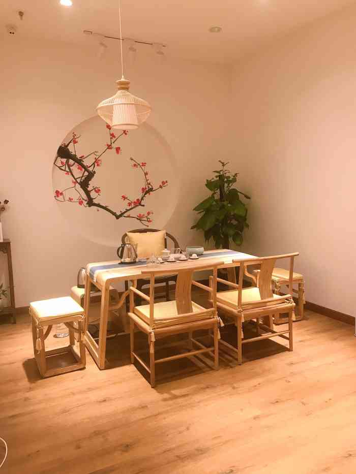 古韵流香普洱茶会馆(沈阳世茂商都店)-"淡雅别致的环境,可以静下心来