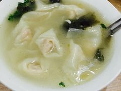 馄饨-宝光熏肉鞋底火烧(新街口店)