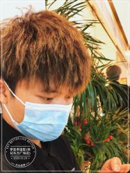 -罗亚帝造型·烫发染发