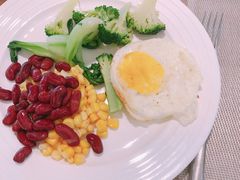 -青岛即墨希尔顿逸林酒店·開自助餐厅