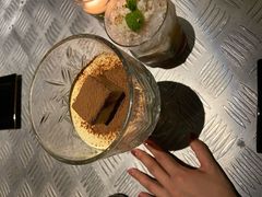 -穹六人间 people 6(岳阳路店)