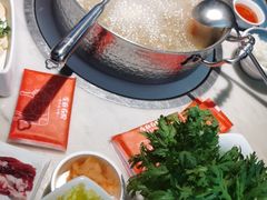-左庭右院鲜牛肉火锅(浦江欢乐颂店)