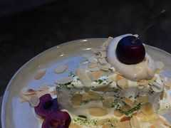 -luutosa  cafe & tea 鹿兔山