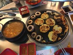 口蘑和土豆片-杀猪天·韩国烤肉(总店)