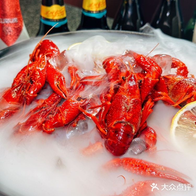 喝酒嗦虾看球赛⚽这才是人生啊