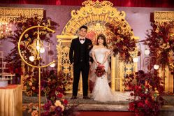 点击看大图 -HANSA韩纱婚纱礼服·龙凤褂·西装设计师集合店