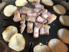 -香猪坊韩国烤肉专属门店(魏公村店)