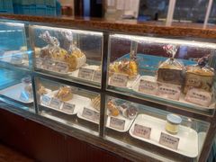 面包甜点陈列柜-国际饭店·帆声西饼屋(黄河路店)