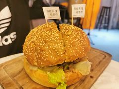 牛肉汉堡-大象厨房(重庆道店)