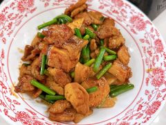 -老太婆饭店·头牌卤鸭·桐庐老味道(朝霞店)