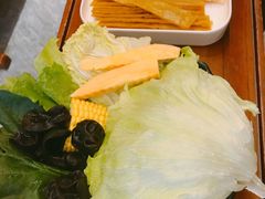 -沸炉重庆老火锅(军事博物馆店)