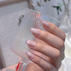 -手牵手美甲
