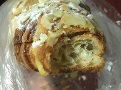 杏仁羊角-西点坊(浦东香格里拉店)