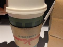 -星巴克(上海长宁来福士1F店)