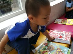 -钟书阁(松江泰晤士小镇店)