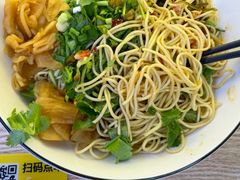 -郭小侠襄阳牛肉面·武汉热干面(洛溪店)