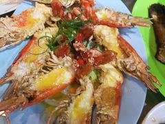-明记烧鱼美味店