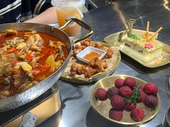 -昱龙大盆牛蛙馆(三兴街总店)