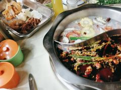 -李记称盘牛杂串串(广厦店)