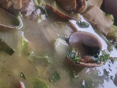 -华龙特色大骨鸡农家菜馆