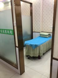 -苗医生专业祛痘·皮肤管理