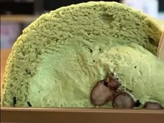 抹茶红豆瑞幸卷-瑞幸咖啡(泉州中骏世界城金街店)