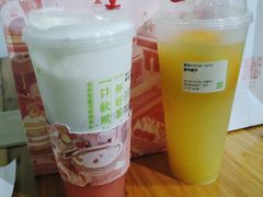-奈雪的茶(亨特国际广场店)