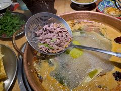 -洱火云南酸菜牛肉火锅(石景山当代商城店)