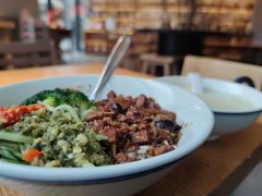 红藜麦双椒卤肉拌饭-村外有星光小食铺(长嘉汇店)