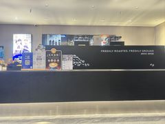 -瑞幸咖啡(镇江新城吾悦广场店)