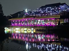 -芜湖新华联大白鲸海洋公园