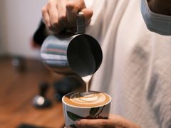 -Line来恩咖啡(石厦花园店)