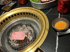 -山川小町·极番烧肉(新地假日广场店)