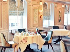 -The Diamond Jubilee Tea Salon at Fortnum & Mason