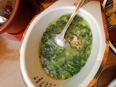 -有红鸡毛店·川菜(建设路店)